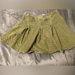 Green corduroy mini skirt 👗